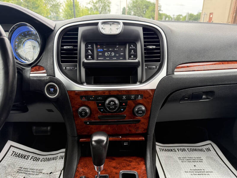 2012 Chrysler 300