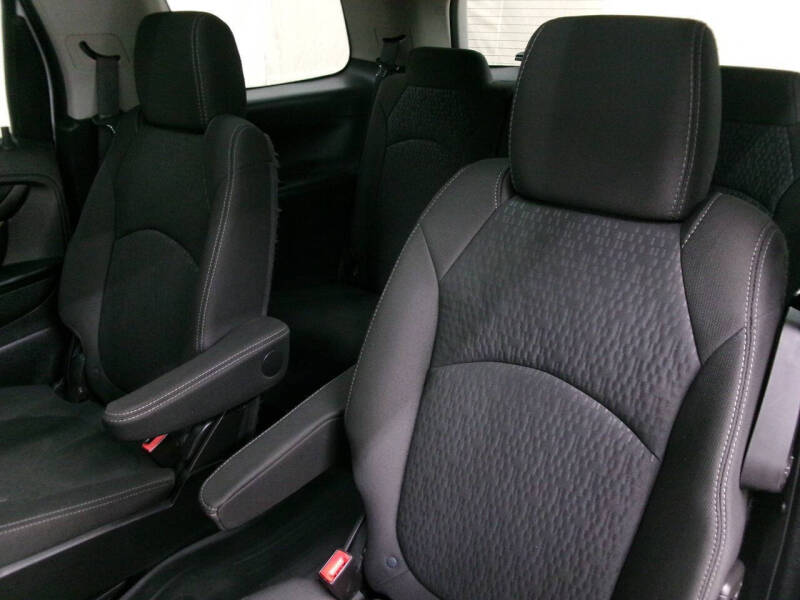 2016 GMC Acadia SLE-2