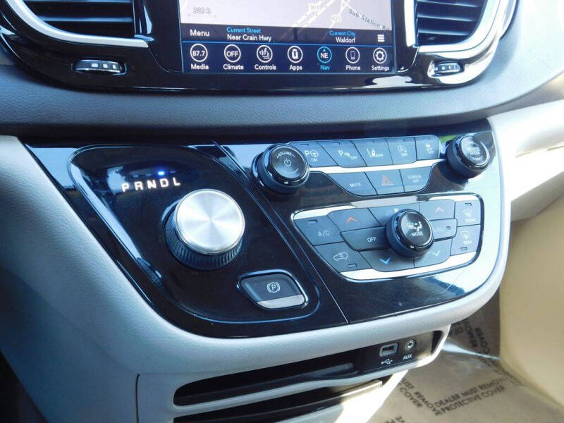 2019 Chrysler Pacifica Touring L