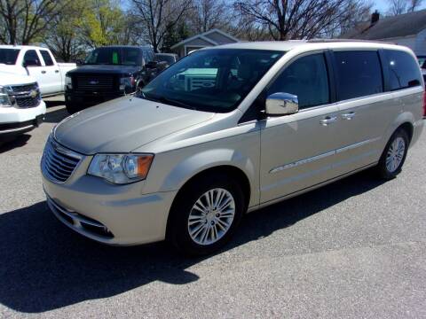 2015 Chrysler Town and Country for sale at Jenison Auto Sales in Jenison MI