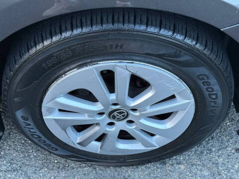 2016 Toyota Prius Two