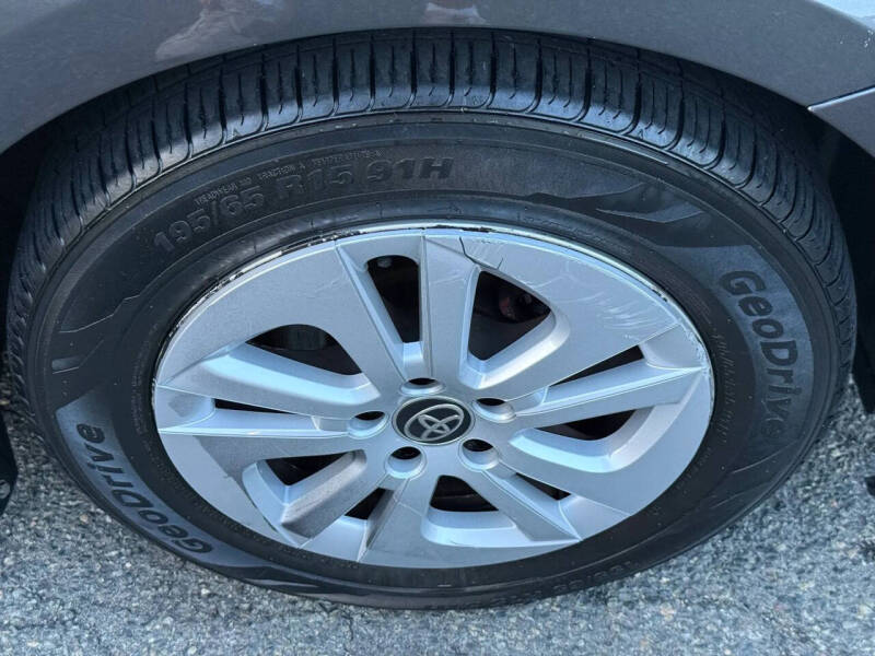 2016 Toyota Prius Two