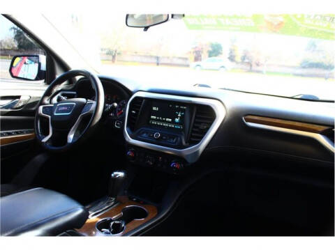 2017 GMC Acadia SLE-1