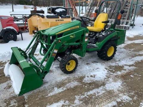 2015 John Deere 1025R Tractor