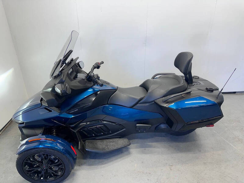 2022 Can-Am Spyder RT SE6