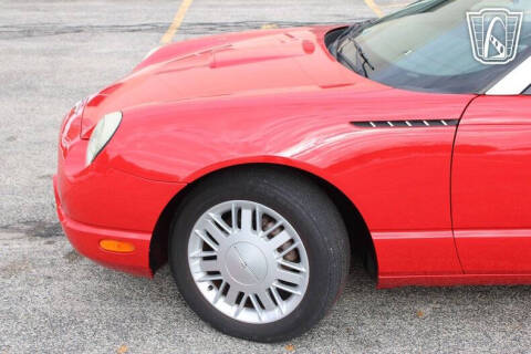 2002 Ford Thunderbird Deluxe