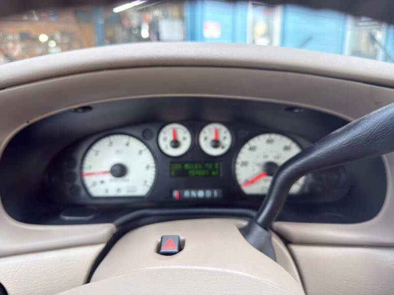 2005 Ford Taurus SEL