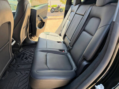 2023 Tesla Model Y Performance