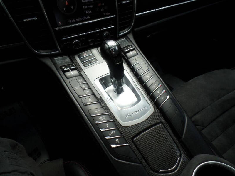 2013 Porsche Panamera GTS