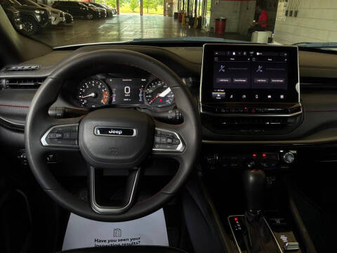 2025 Jeep Compass Trailhawk