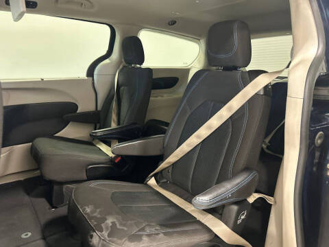 2021 Chrysler Pacifica Touring