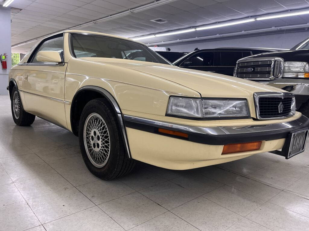 YELLOW 1990 Chrysler TC Base Convertible 2dr Convertible 2