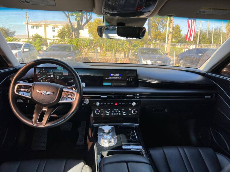 2025 Genesis G80 2.5T