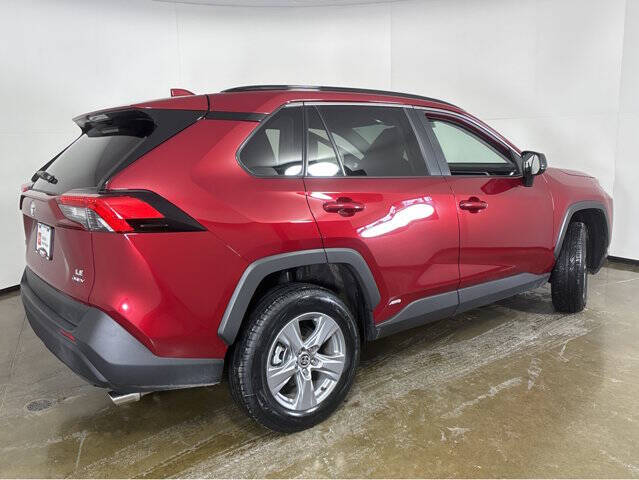 2025 Toyota RAV4 Hybrid LE