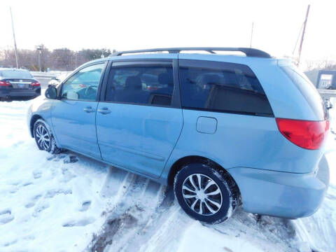 2006 Toyota Sienna LE 7 Passenger
