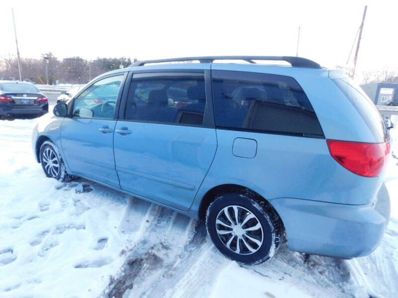 2006 Toyota Sienna LE 7 Passenger