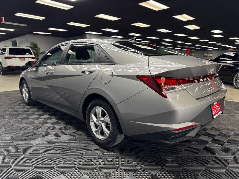 2021 Hyundai Elantra SE