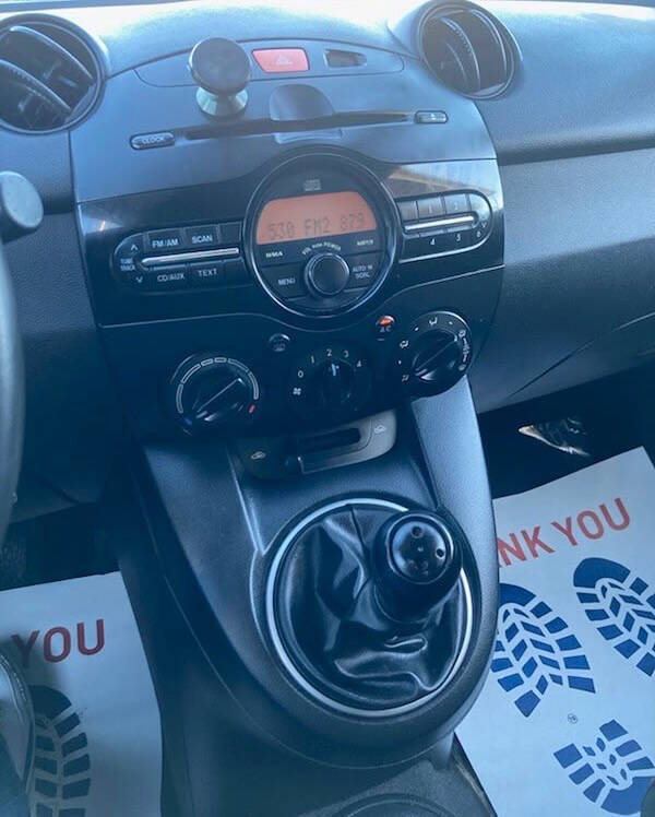 2012 Mazda MAZDA2 Touring