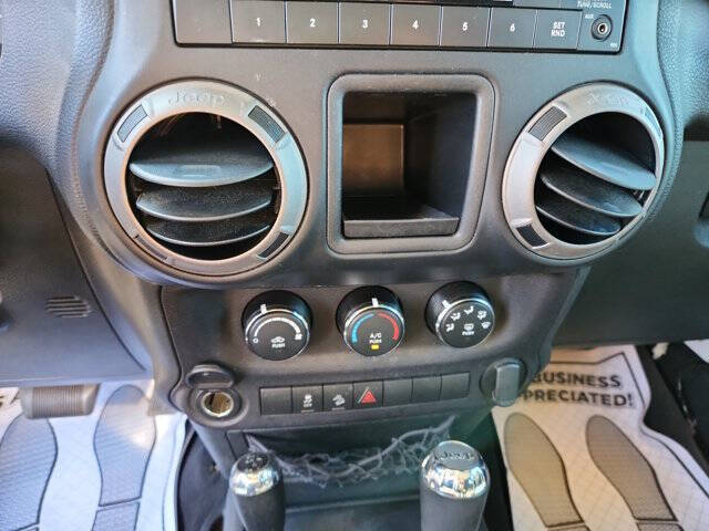 2015 Jeep Wrangler Unlimited Sport