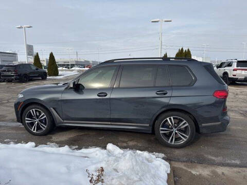 2021 BMW X7 M50i