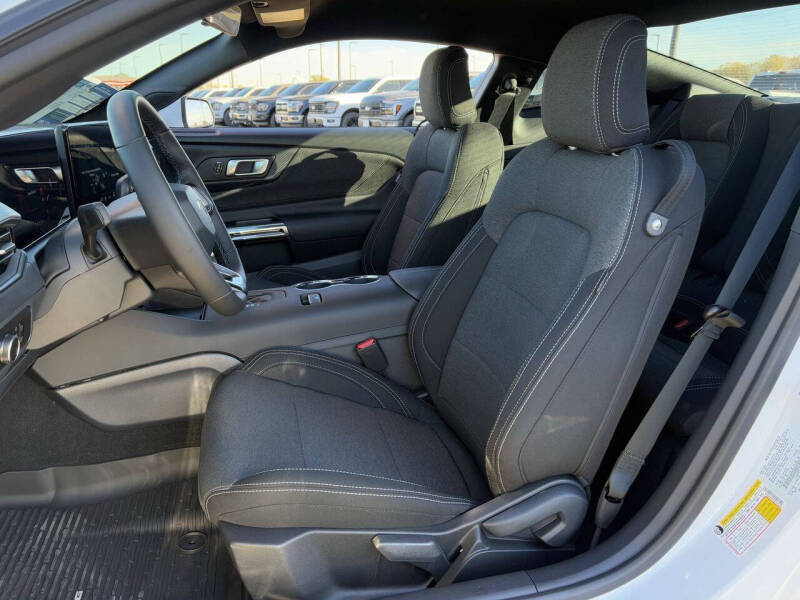 2025 Ford Mustang EcoBoost