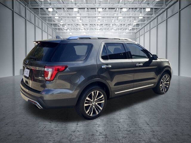2017 Ford Explorer Platinum