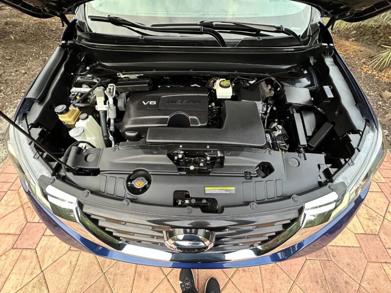 2017 Nissan Pathfinder SL