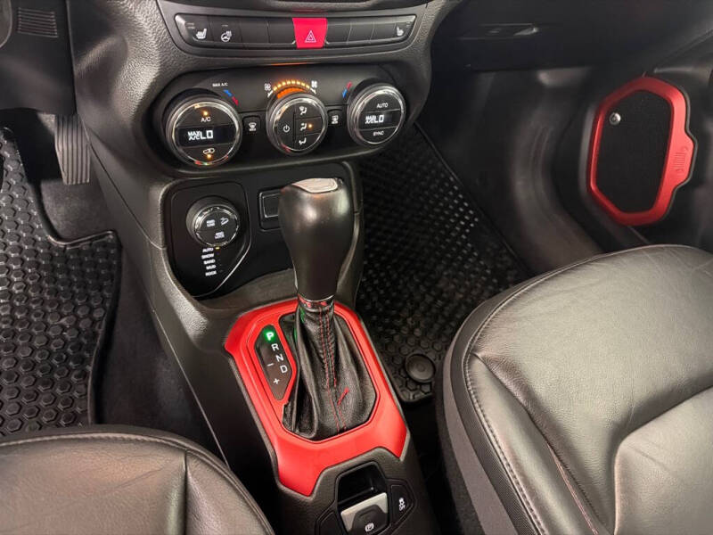 2016 Jeep Renegade Trailhawk