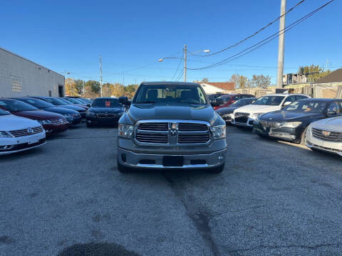 2015 RAM 1500 SLT