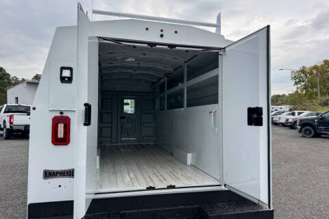 2024 Ford E-Series E-450 SD