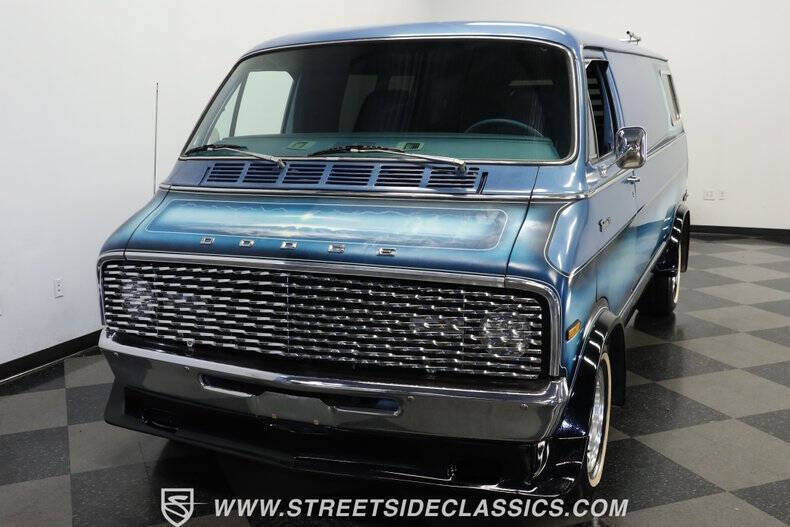 1977 Dodge D200 Pickup