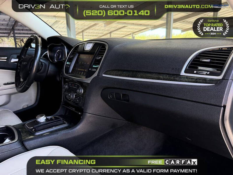 2016 Chrysler 300 C