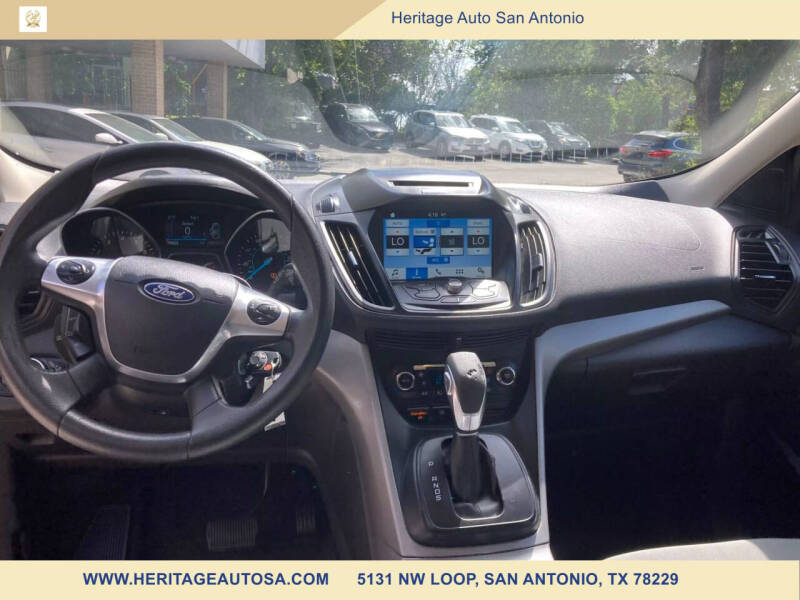 2016 Ford Escape SE