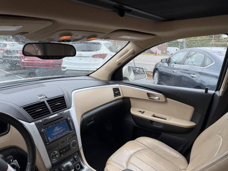 2011 Chevrolet Traverse LTZ