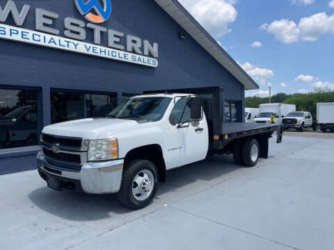 2009 Chevrolet Silverado 3500 for sale at Western Specialty Vehicle Sales in Braidwood IL