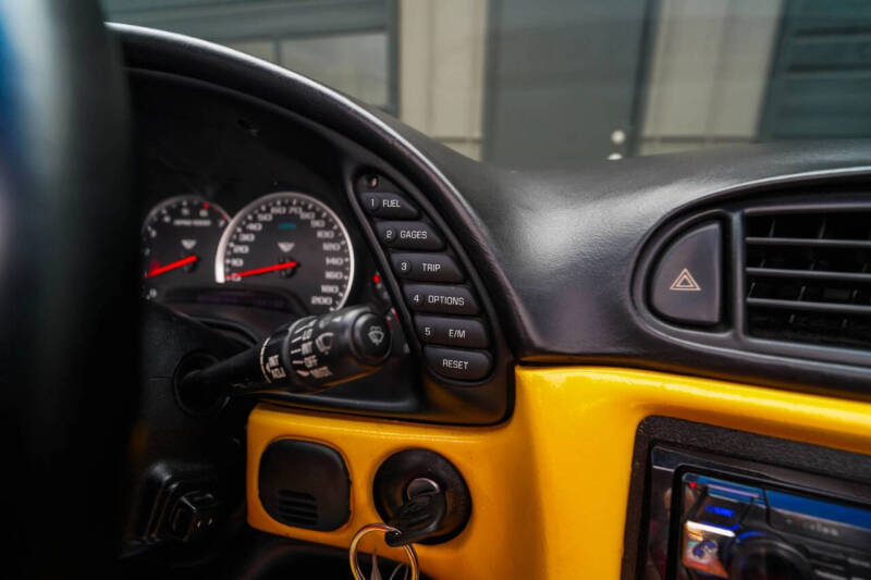 2004 Chevrolet Corvette