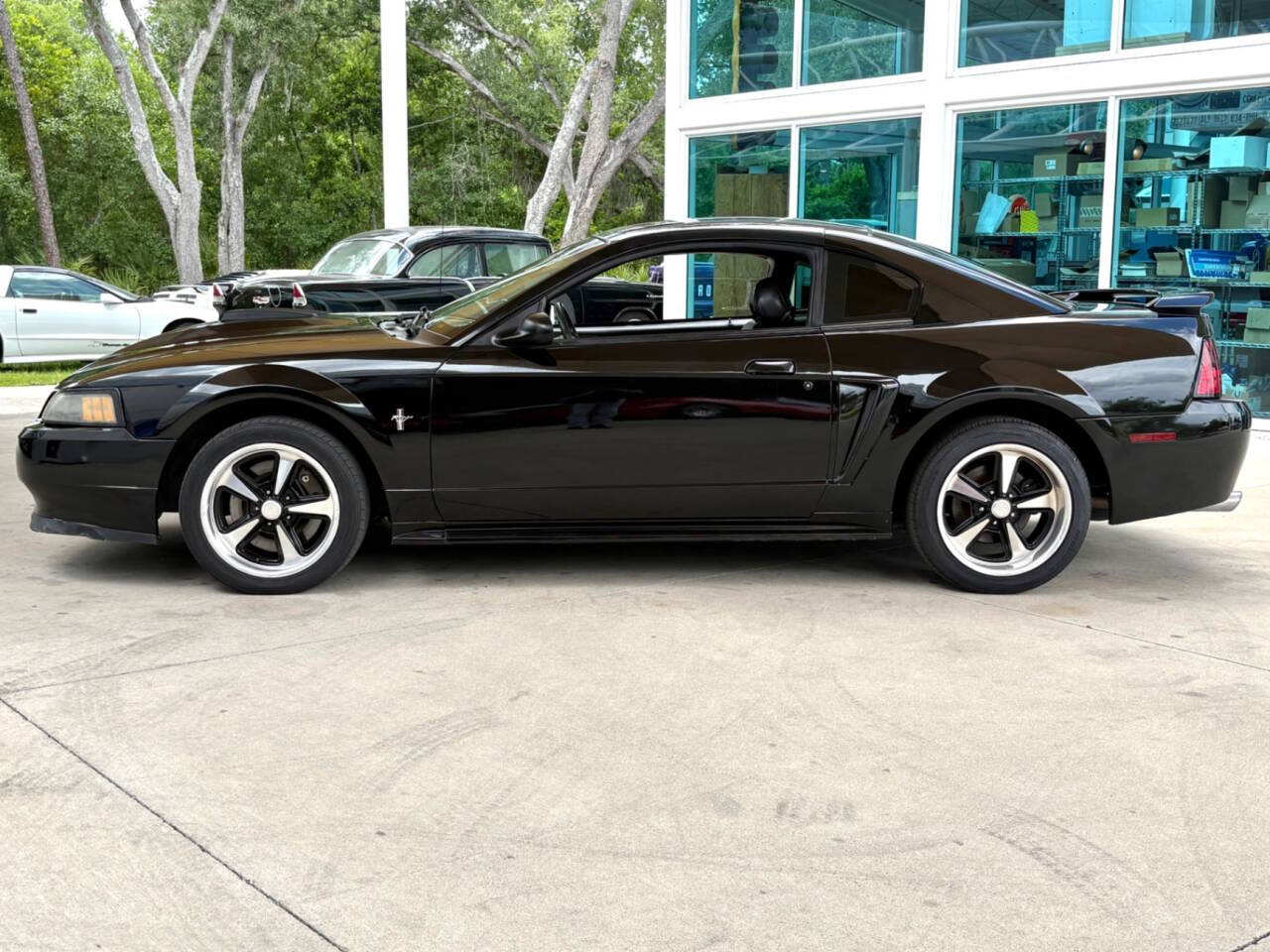 2003 Ford Mustang 10