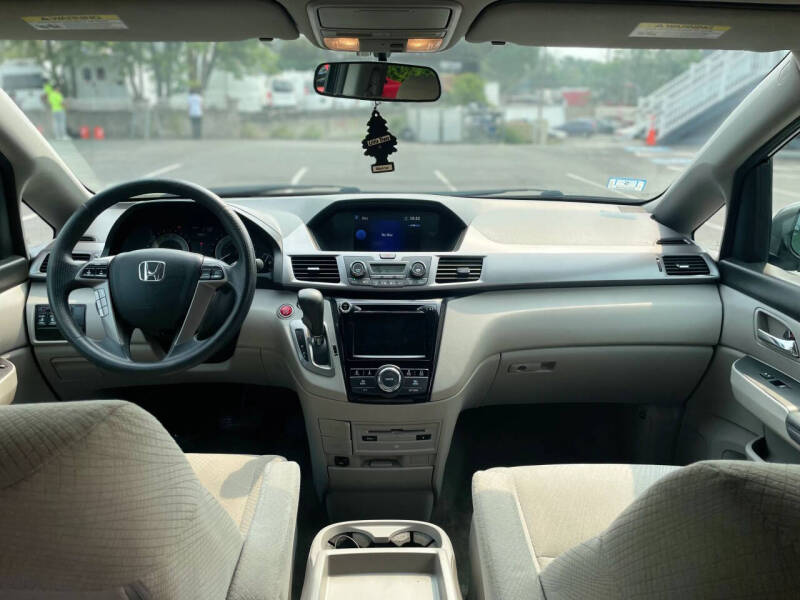 2017 Honda Odyssey SE