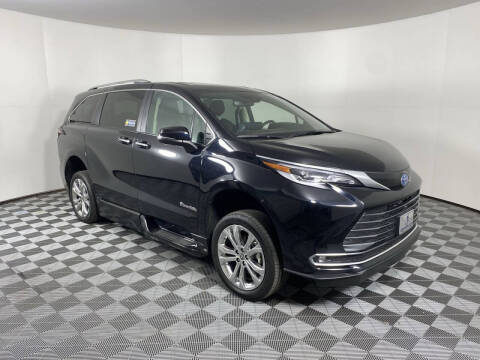 2022 Toyota Sienna Platinum 7-Passenger
