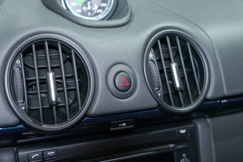 2012 Porsche Cayman R