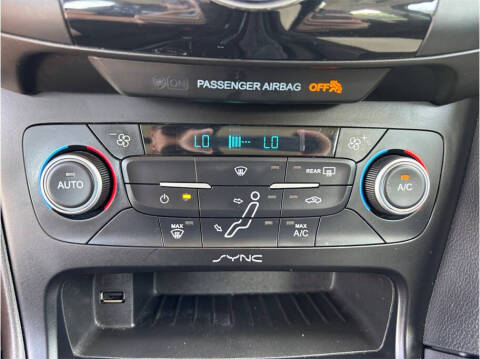 2017 Ford Focus SEL