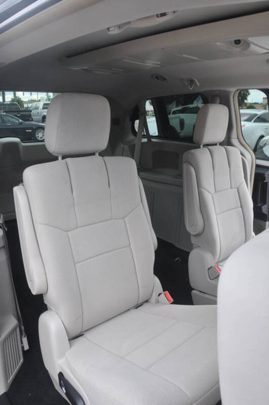 2011 Dodge Grand Caravan Crew