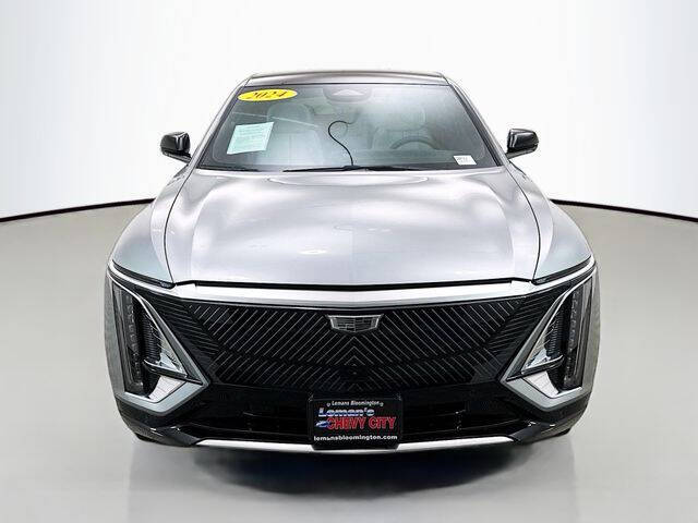 Used 2024 Cadillac LYRIQ Luxury 3 with VIN 1GYKPSRLXRZ114216 for sale in Bloomington, IL