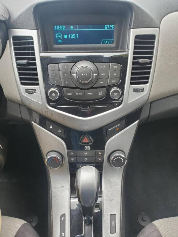 2014 Chevrolet Cruze LS Auto