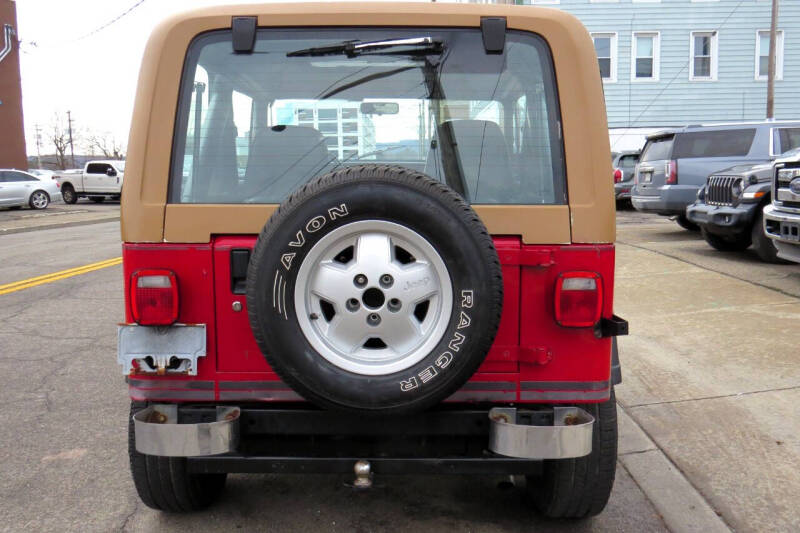 1987 Jeep Wrangler Laredo