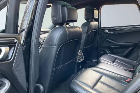 2020 Porsche Macan S