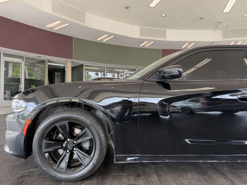 2017 Dodge Charger SXT