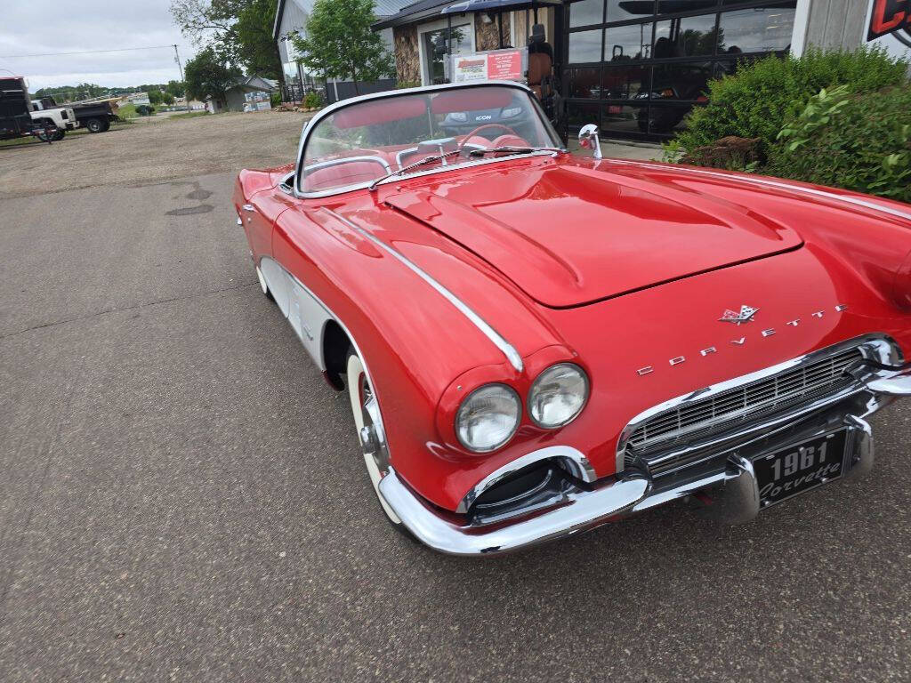 1961 Chevrolet Corvette 81