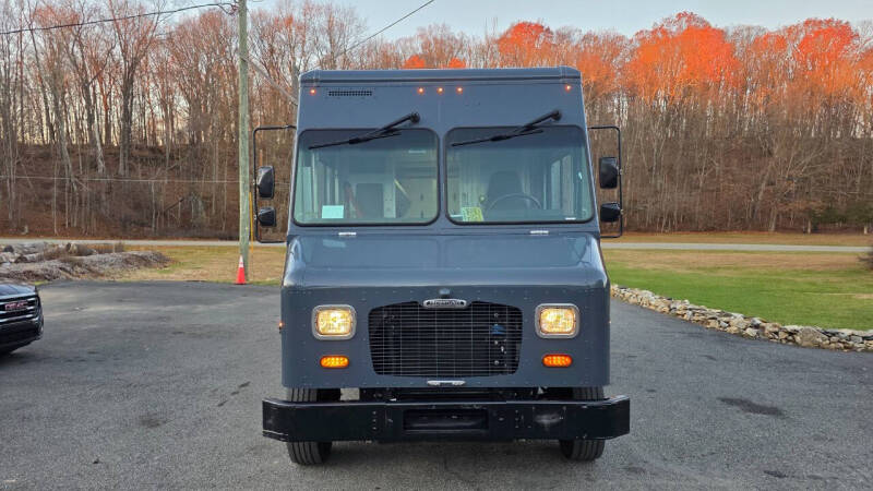 2021 Freightliner MT45 Chassis