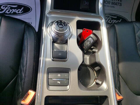 2023 Ford Edge Titanium